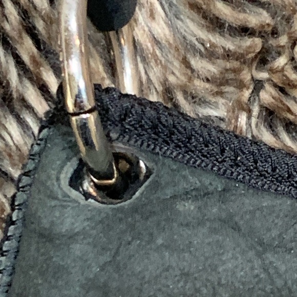 UGG Australia Suede pocket Messenger /
crossbody Bag - Picture 6 of 10